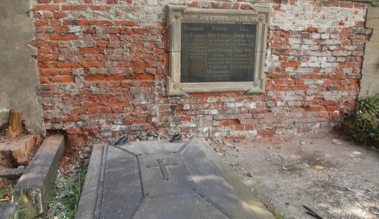 Matouschkova hrobka. Foto Spolek Patron