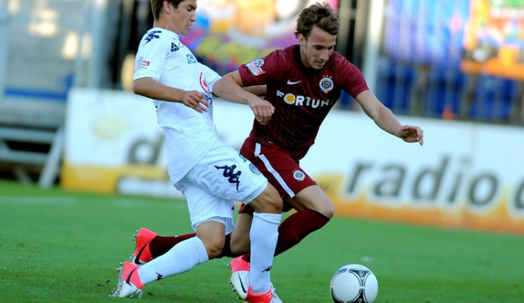 Trávník v utkání proti Spartě. Foto: 1. FC Slovácko