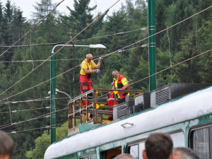 Na trať do Jablonce se vrátily tramvaje
