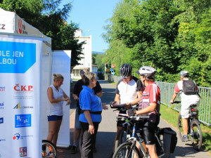 Na cyklostezce vznikají sváry, dnes tu hlídali strážníci