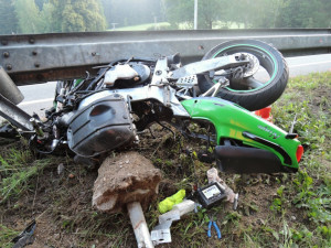 Vážných nehod motocyklistů přibývá, jeden nehodu nepřežil