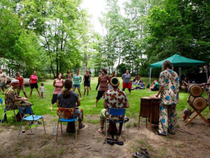 V Liberci startují doteky Afriky, Bárta mluvil o vážkách