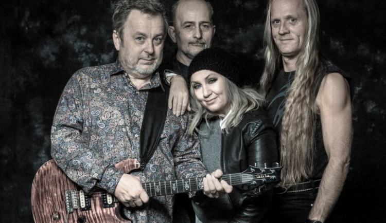 Basiková a Pavlíček se zatím neshodnou na budoucnosti Stromboli