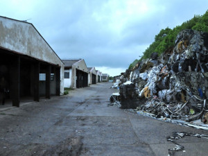 Tisíce tun nelegálního odpadu zmizí z Arnoltic ještě letos
