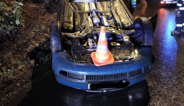 Dvanáct, přesně k tolika dopravním nehodám vyjížděli hasiči v Libereckém kraji za uplynulých 24 hodin