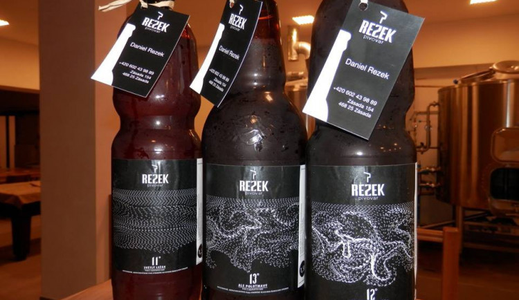 Třicet kilometrů od Liberce vznikl nový rodinný pivovar. Pivo chtějí vařit třikrát týdně