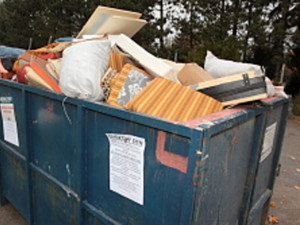 Potřebujete se zbavit odpadu? Město přistaví dvanáct kontejnerů