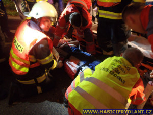 Řidič naboural do trafostanice ve Frýdlantu, zranil se