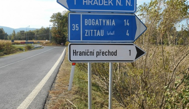 Nacionalisté doplnili značky v okolí Hrádku o arabský nápis. Foto: My proti všem z.s.