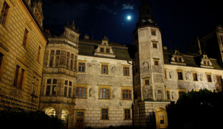 Návštěvnickou sezonu na frýdlantském zámku uzavře strašidelná noc