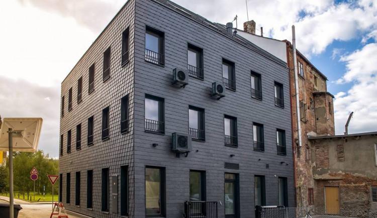 Nový dům v Liberci nese jméno komika Vlasty Buriana