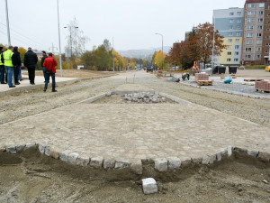 V Dobiášově ulici se začíná rýsovat nový kruhový objezd