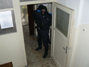 V bývalé dětské nemocnici v Jablonci se střílelo, naštěstí jen cvičně