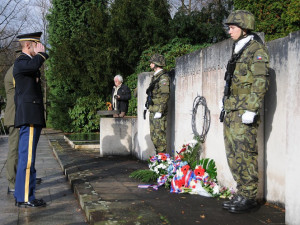 Nejen Liberec si dnes připomíná Den válečných veteránů