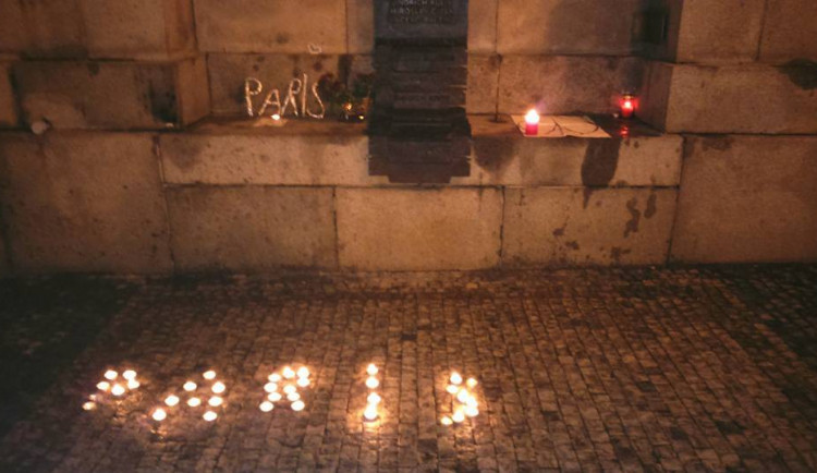 Svíčky u liberecké radnice