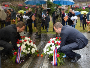 Na vzpomínkovém shromáždění v Liberci se sešly stovky lidí