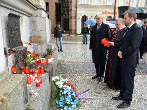 Na vzpomínkovém shromáždění v Liberci se sešly stovky lidí