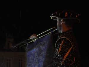 Na "Benešáku" se rozsvítil vánoční strom, letos napoprvé