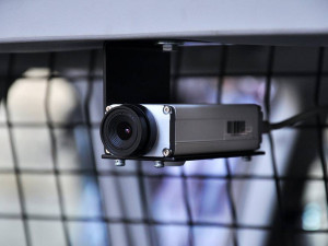 Kamery, nové radiostanice i lustrace přes tablet. Policie vybavila auta moderními technologiemi