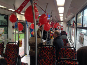 Ulice Liberce brázdila v úterý osvětová tramvaj proti AIDS