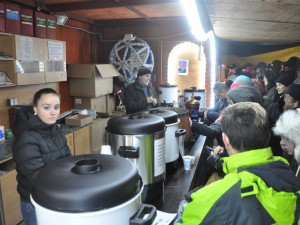 Na náměstí u radnice začaly adventní trhy