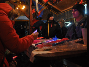 Na náměstí u radnice začaly adventní trhy