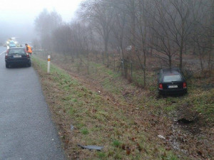 Rychlostku na Liberec zablokovala ve čtvrtek ráno hromadná nehoda