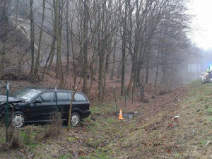 Rychlostku na Liberec zablokovala ve čtvrtek ráno hromadná nehoda