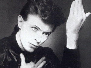 GLOSA: Géniové hudební scény odcházejí... Zemřel David Bowie