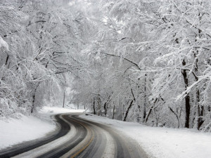 Sněžení zkomplikovalo dopravu na několika místech Libereckého kraje