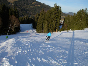 Vydařený víkend mají za sebou skiareály, obleva lyžaře neodradila