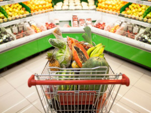 10 argumentů proti omezení otevírací doby supermarketů  o státních svátcích