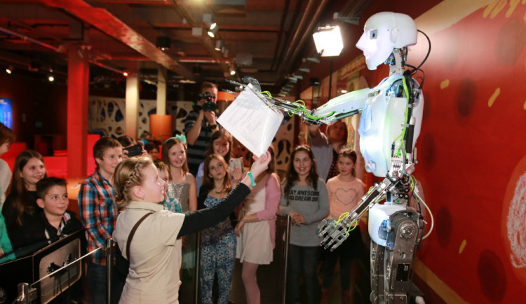 Thespian během předávání vysvědčení