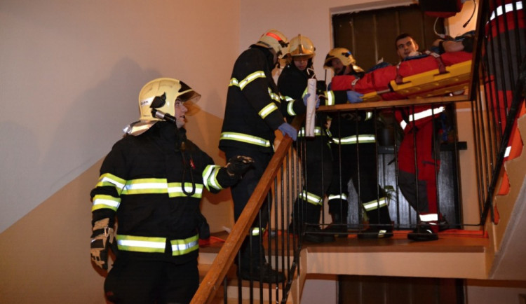 Foto z požáru ve Volgogradské ulici.