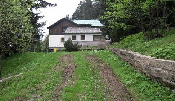 Liberecký kraj poprvé prodával v elektronické aukci, za domek utržil přes šest milionů