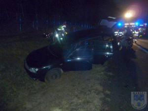 U Hrádku nad Nisou se v neděli večer střetla dvě auta a motocykl