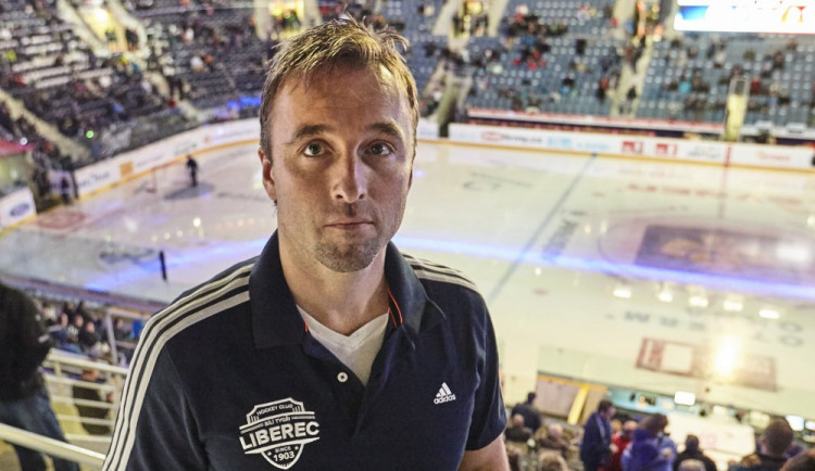 Hnildovu 33 už v Liberci nikdo neoblékne. Brankářův dres vystoupá pod strop areny