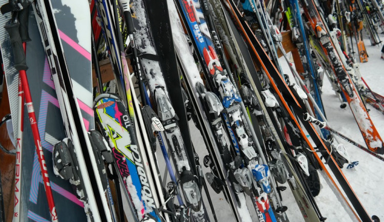 Skiareály v Libereckém kraji měly skvělou sobotu a špatnou neděli