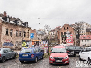 Za parkování v Liberci zaplatíte od úterý také platební kartou