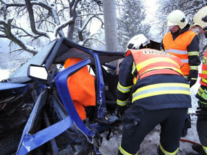 Nehoda u Kozákova.