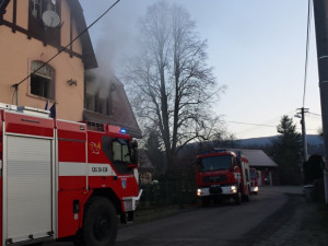 Požár ve Zdislavě.