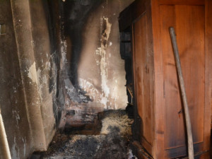 Požár ve Zdislavě.