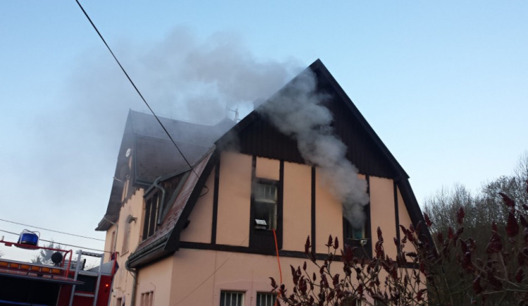 Požár ve Zdislavě.