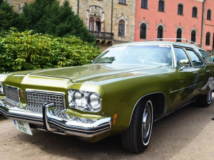 Na Sychrově si dali dostaveníčko milovníci amerických automobilových veteránů