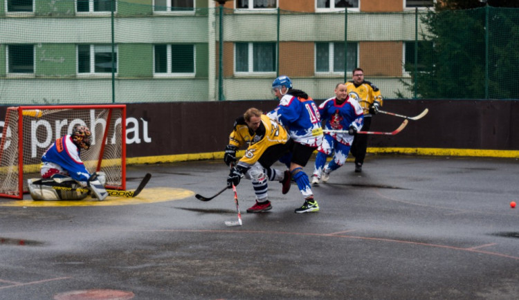 Liberecká hokejbalová liga: Ve třetím utkání poprvé bodovali Rebels