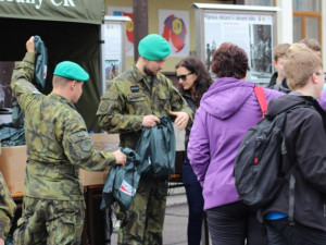 Plameny a výbuchy ukázaly, že chemie umí být zábavná i nebezpečná