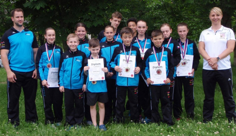 Z Národního poháru v Lovosicích se liberecký Shotokan vrátil jako druhý nejlepší oddíl v republice