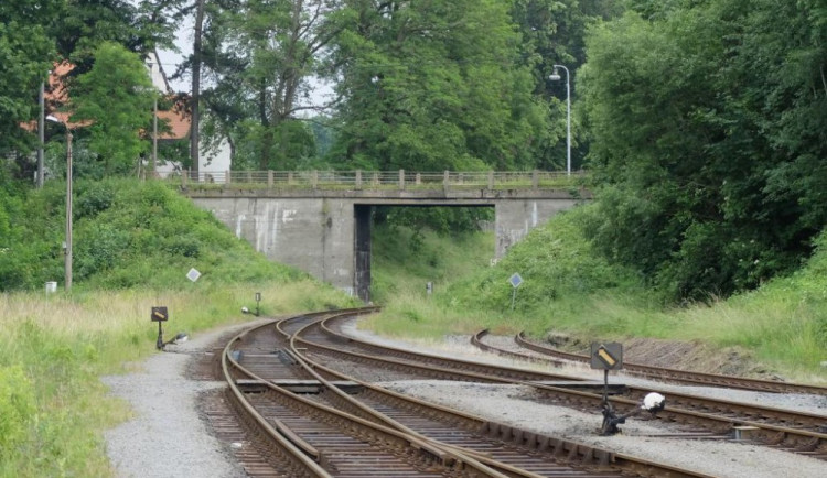 Most ve Vrchlického ulici
