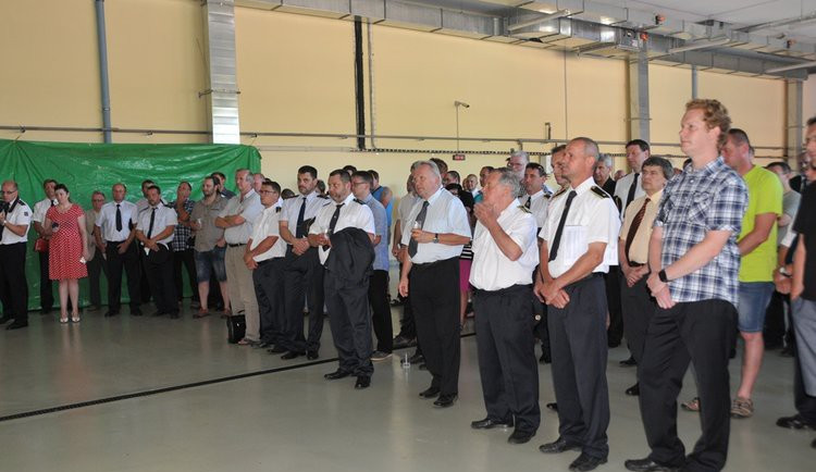 Kraj rozdal mezi dobrovolné hasiče tablety se speciální aplikací