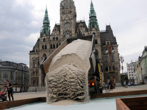 První várka písku dorazila v pondělí